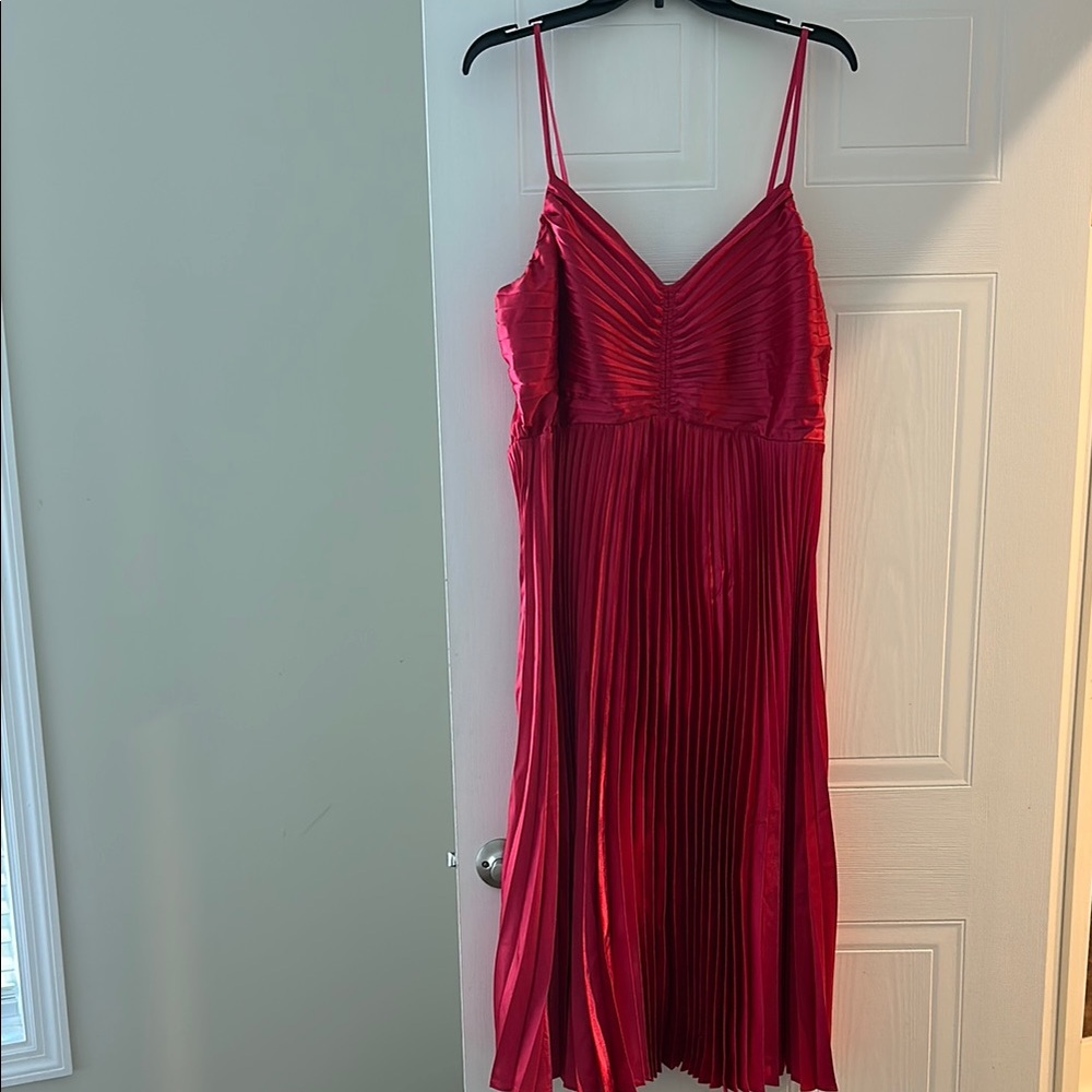 Elegant Red Pleated Dress Plus Size